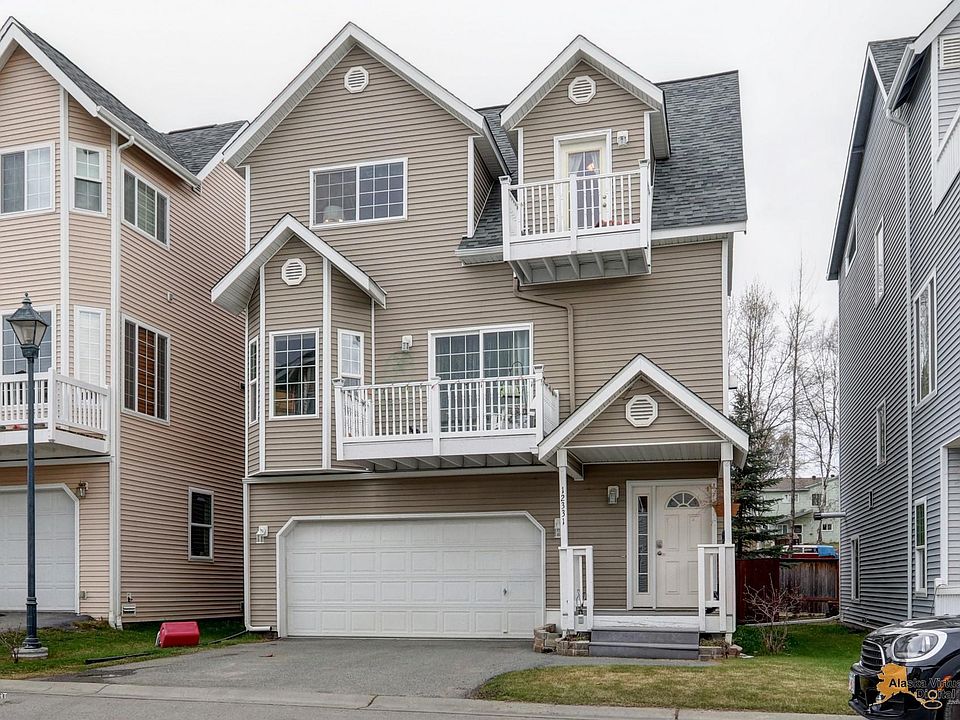 1st image of 12331 Gregg Ln #15