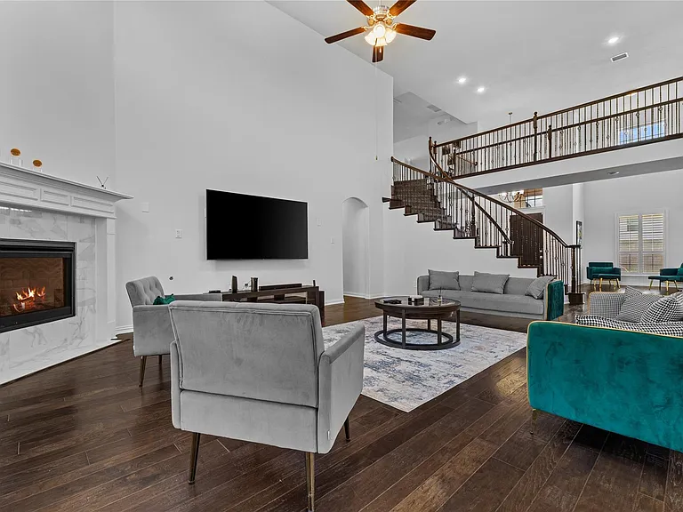 2305 Hickey Dr — Photo 18