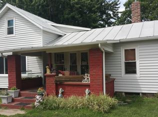 76 Harrison St, Coldwater, MI 49036