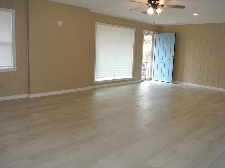 426 Cardinal Dr — Photo 8