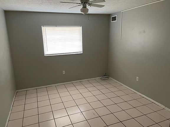4th image of 14205 N 19th St APT C