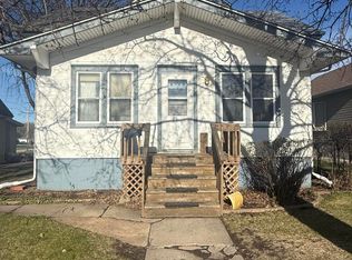 410 S 3rd St, Milbank, SD 57252