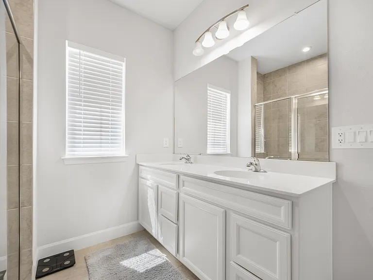 14048 Crimson Ave — Photo 26