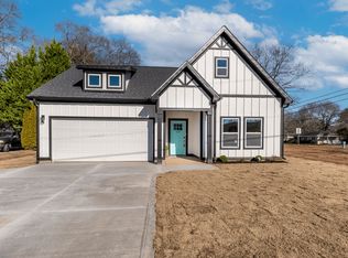104 Garrett St, Fountain Inn, SC 29644