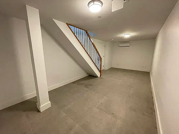 5th image of 363 Neptune Ave APT 1D