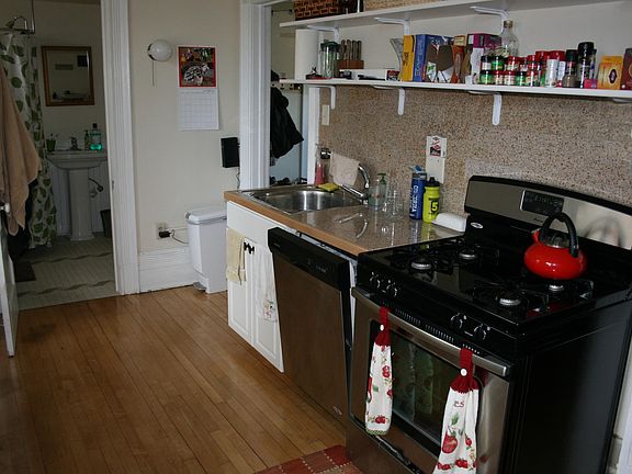 5th image of 481 Dayton Ave #B