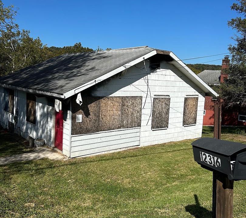 1st image of 12316 Williams Rd SE