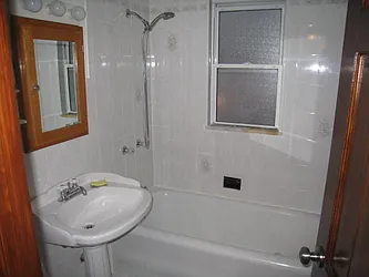 Rented by Alexiou Realty