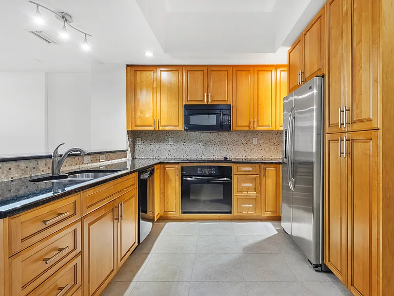 331 Cleveland St #315 — Photo 4