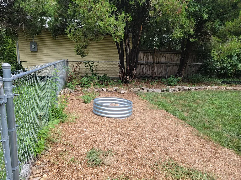 1809 Mississippi St — Photo 23
