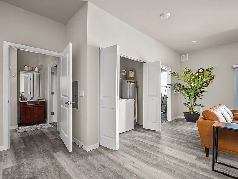 Northside Village Apartments — Photo 22