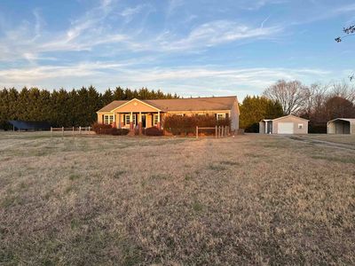 676 Buck Shoals Rd, Gaffney, SC, 29341