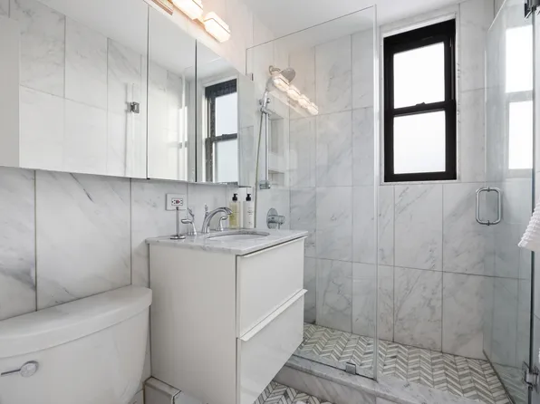 61 Jane Street image 12 of 15