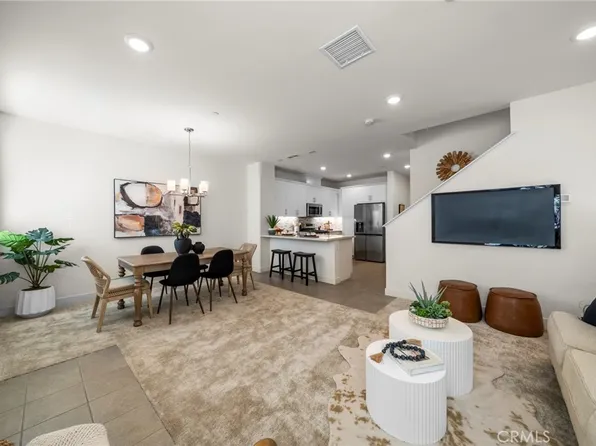 330 Via Amor Pl, Fullerton, CA 92832