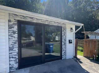 5527 Halwis St, Alexandria, VA 22303