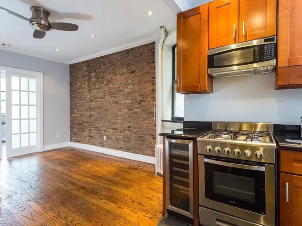 382 East 10th Street image 1 of 6