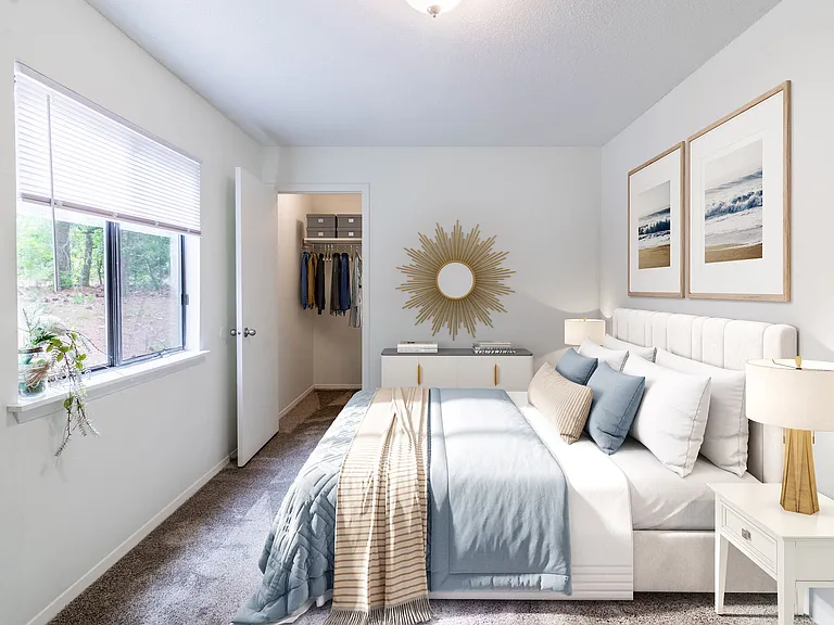 Tanglewood Apartments — Photo 9
