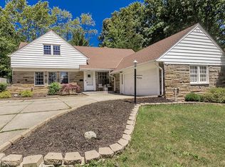 23655 Wimbledon Rd, Shaker Heights, OH 44122