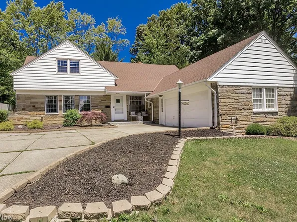23655 Wimbledon Rd, Shaker Heights, OH 44122
