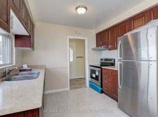 18 Glenforest Rd, Brampton, ON L6S 1K6