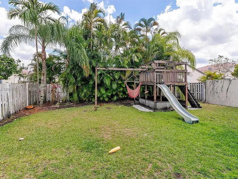 15760 NW 16th Ct — Photo 17