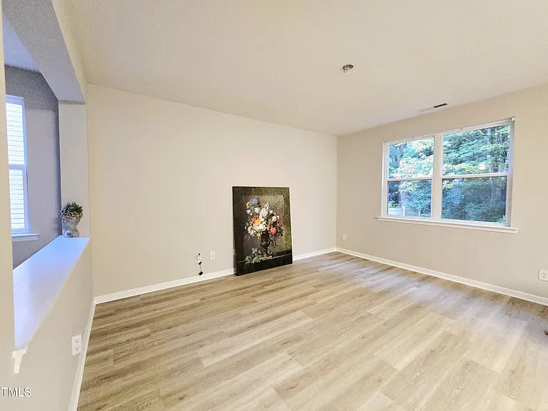3010 Remington Oaks Cir — Photo 6