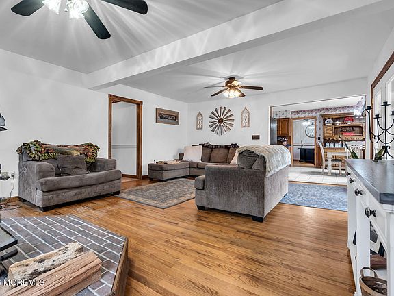 3rd image of 106 Vienna Road