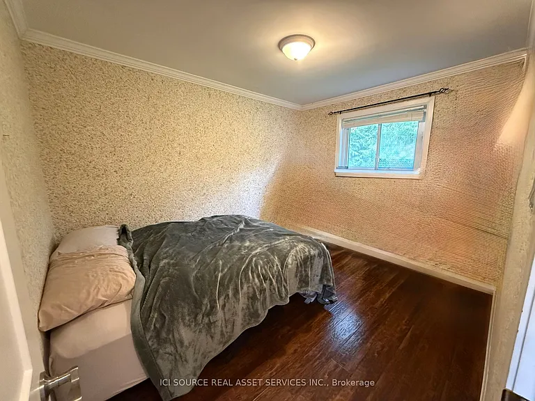55 Westview Dr — Photo 17