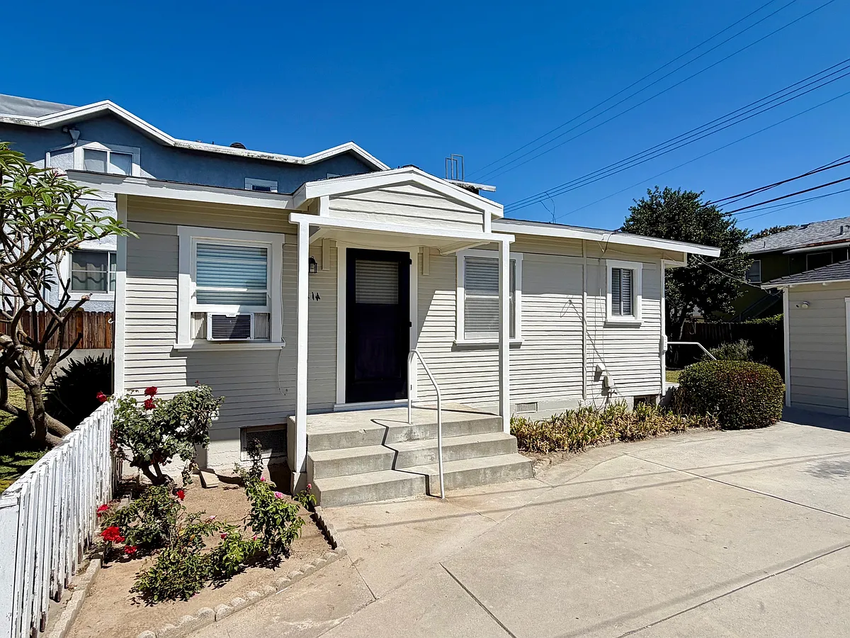 Building Photo - 414 N Stoneman Ave