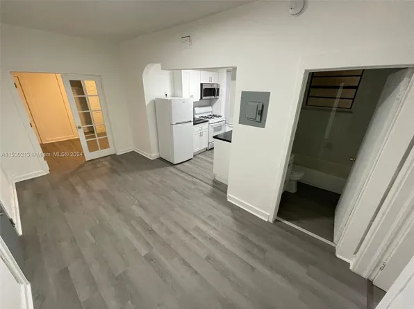 7149 Bay Dr APT 15, Miami Beach, FL 33141