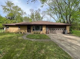 2875 Waldron Rd, Kankakee, IL 60901