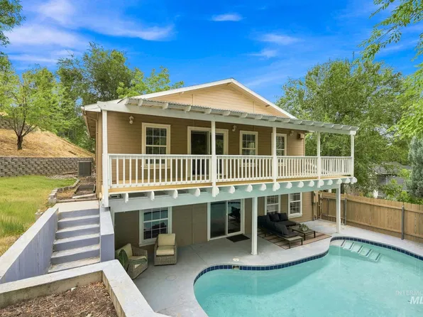 2442 W Hill Rd, Boise, ID 83702