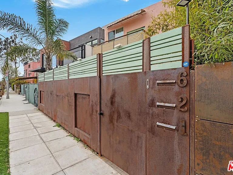 621 Rose Ave #B — Photo 19
