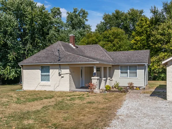 1009 W Bridge St, Brownstown, IN 47220