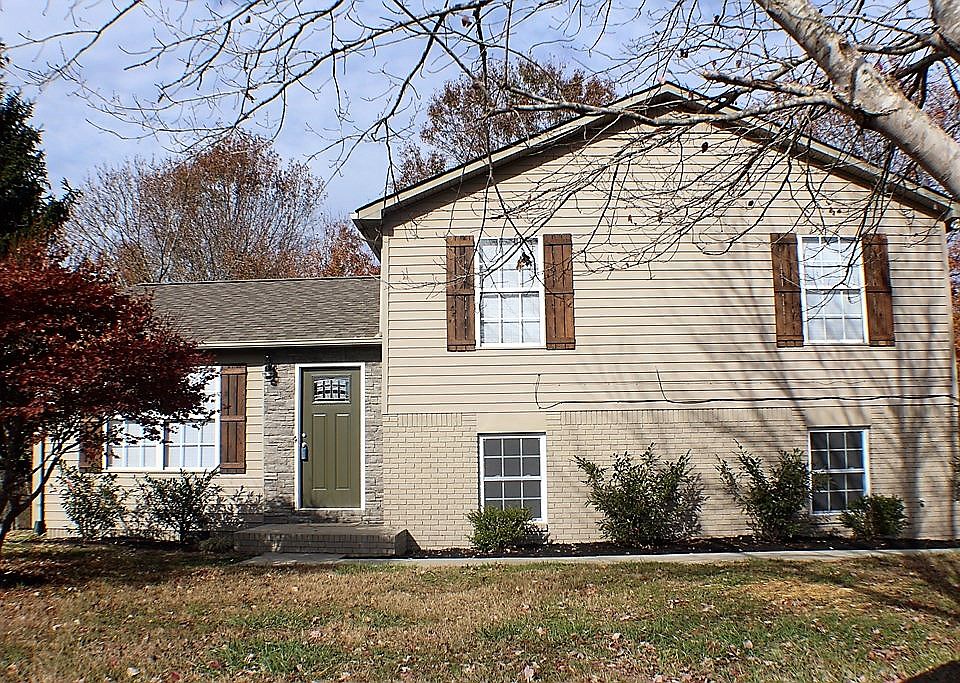 1st image of 3690 Southmeade Dr