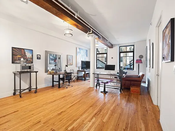 124 W 24th St APT 2B, New York, NY 10011