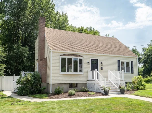 51 Maynard Rd, Dedham, MA 02026