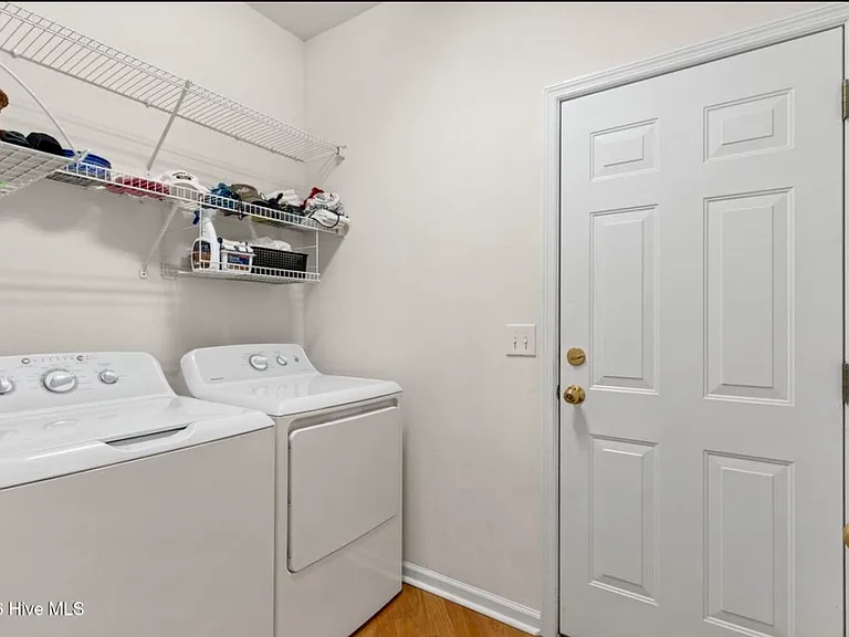 7401 Hermitage Ln — Photo 9