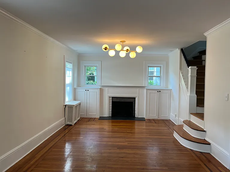 288 Seneca Pl — Photo 6