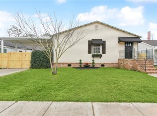 31 Gibbs Dr, Chalmette, LA 70043