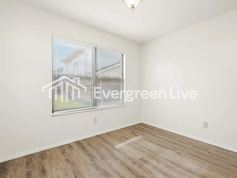 6705 Shull Rd — Photo 6