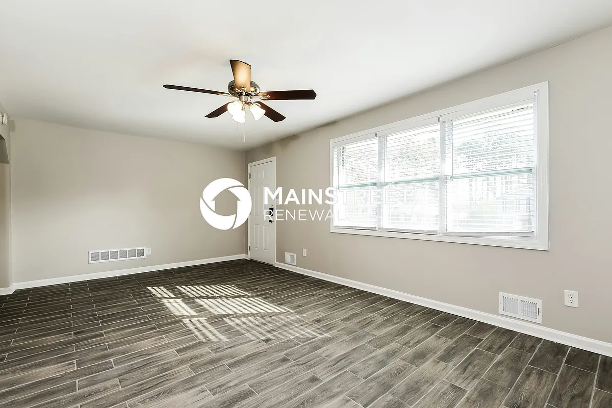 Living Room - 8471 Avalon Dr