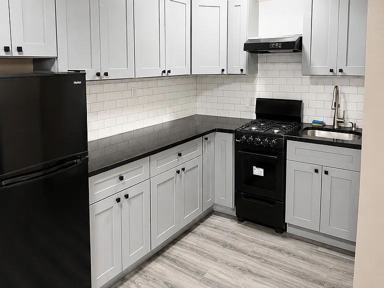 2160 Center Ave #1J — Photo 10