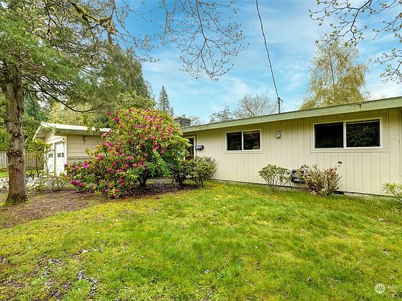 2nd image of 7831 132nd Avenue NE