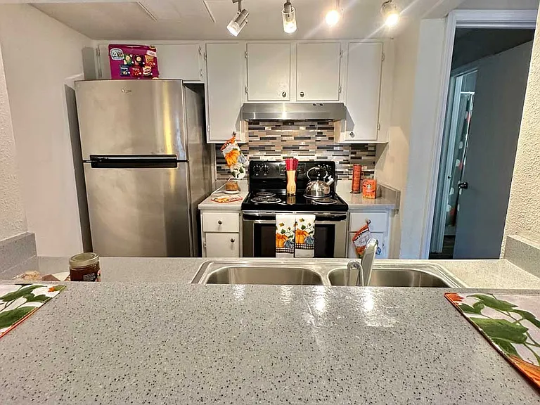 4227 Sun Gate St — Photo 1