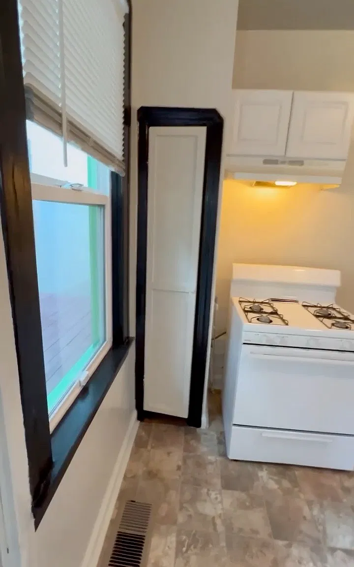 2 bed, 1100 sqft, $2,100 — Photo 1