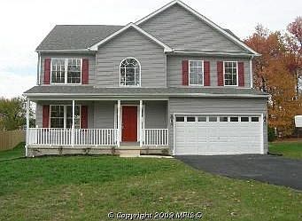 8 Years Young Single Family Home : 4 bedrooms 2.5 baths. Huge fenced in backyard.