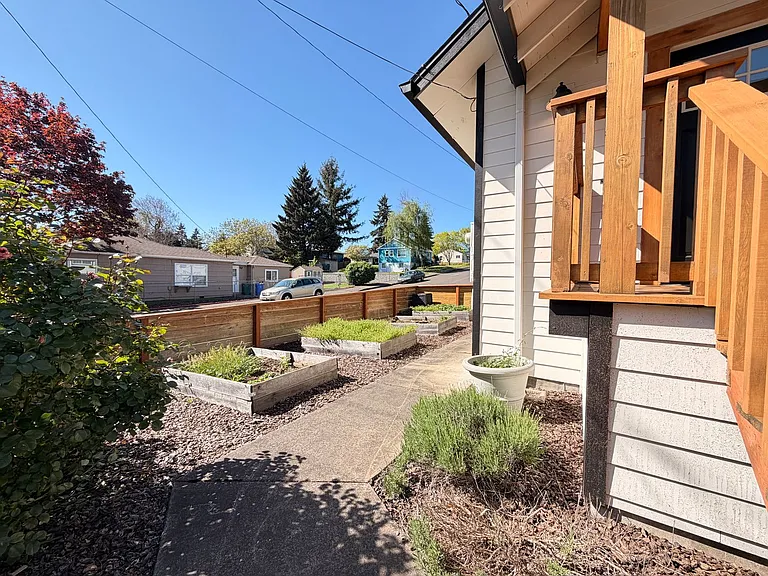 10107 SE Harold St — Photo 26