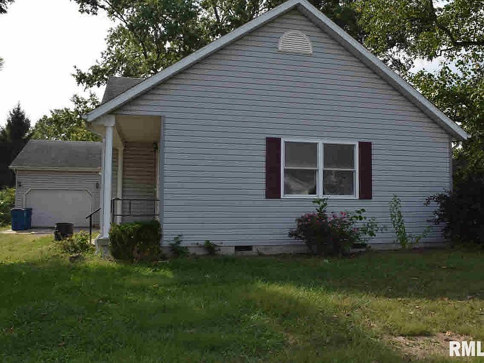 2nd image of 309 N Elm St