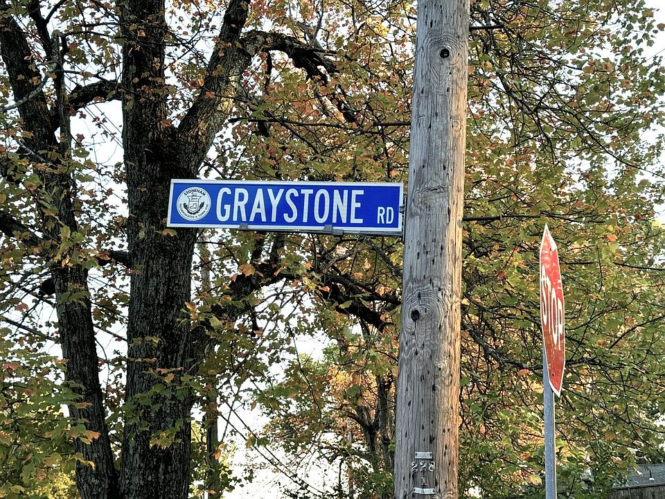 1st image of 5 Graystone Rd